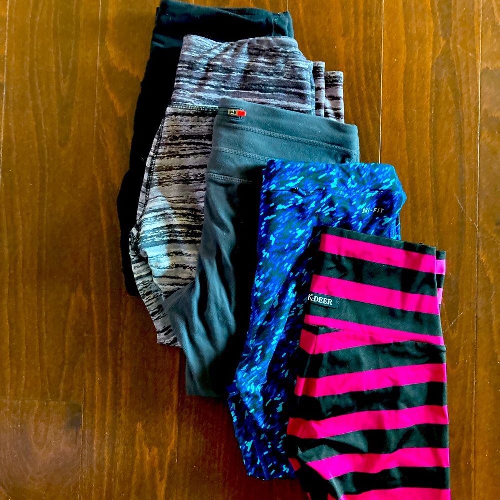 Medium workout capri lot (5 pairs!!)